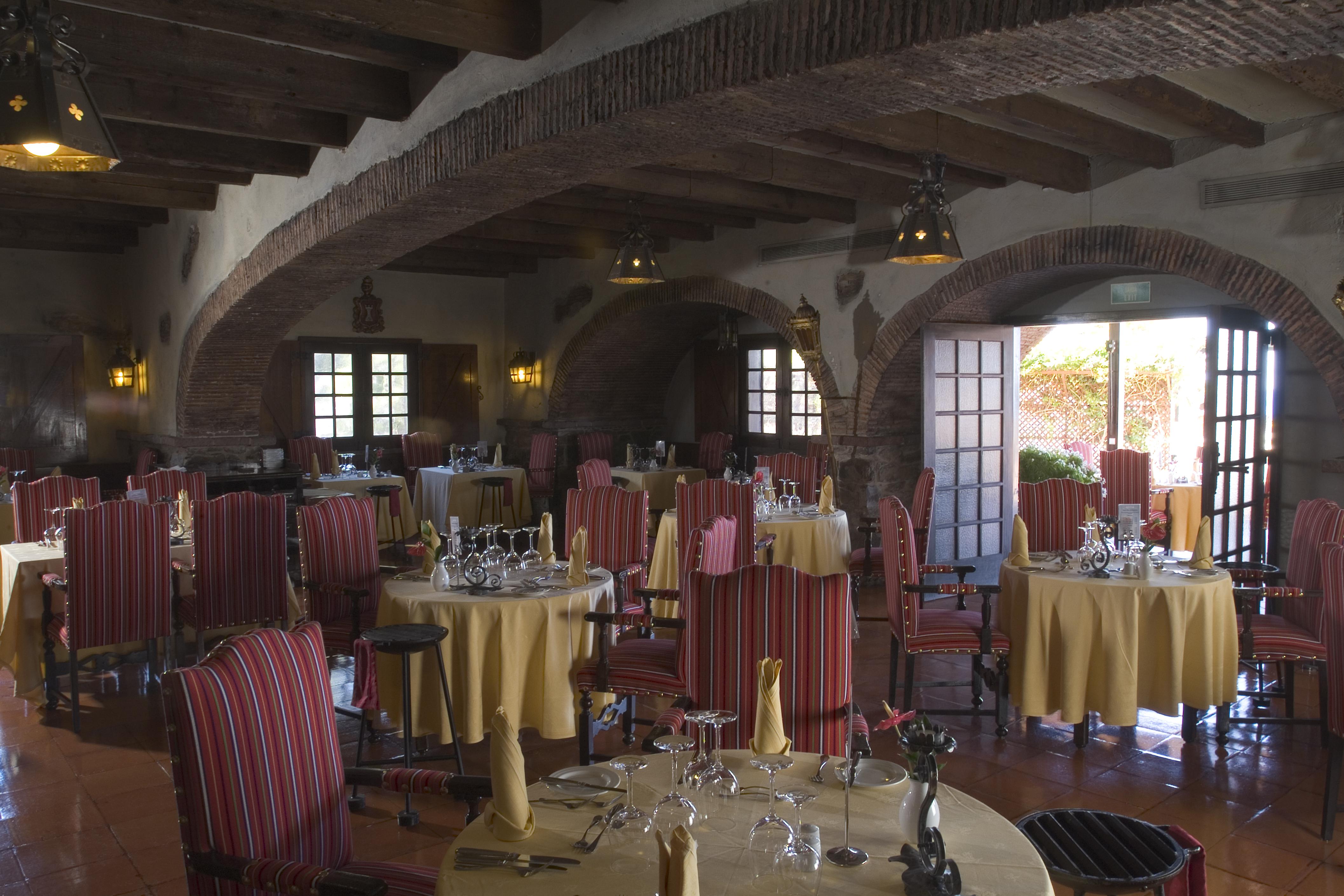 Pestana Carlton Madeira Ocean Resort Hotel Funchal  Restaurante foto Restaurant in the hotel